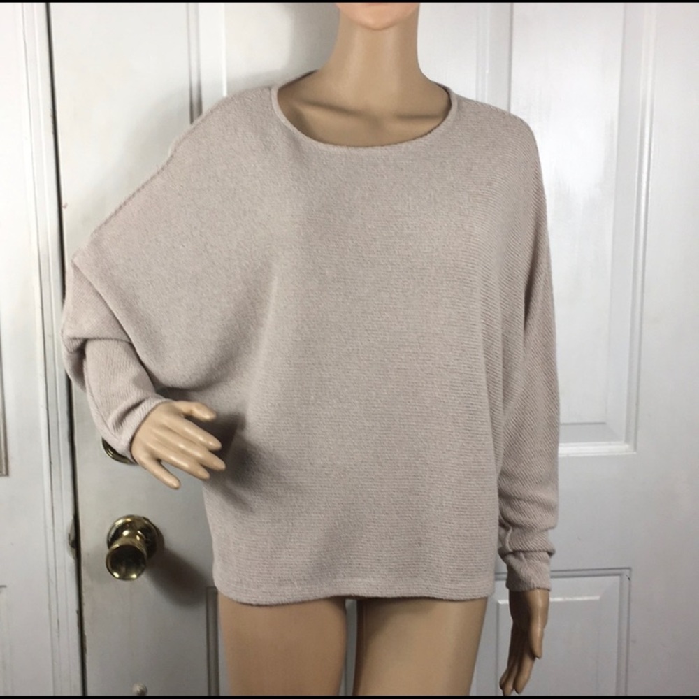 H&M tan thin/soft bat sleeve long sleeve sweater